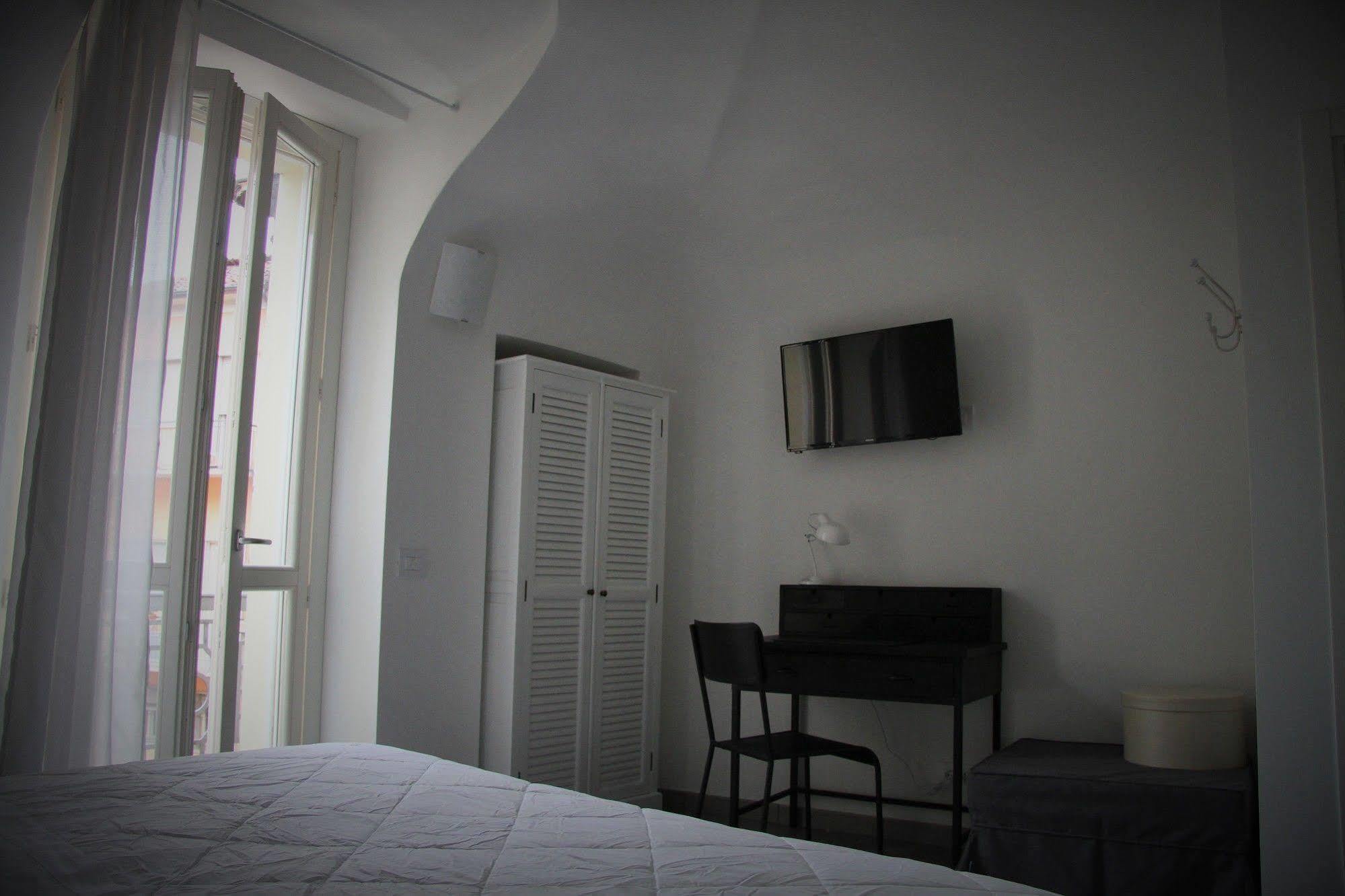 La Terrazza Vercelli Bed & Charme エクステリア 写真