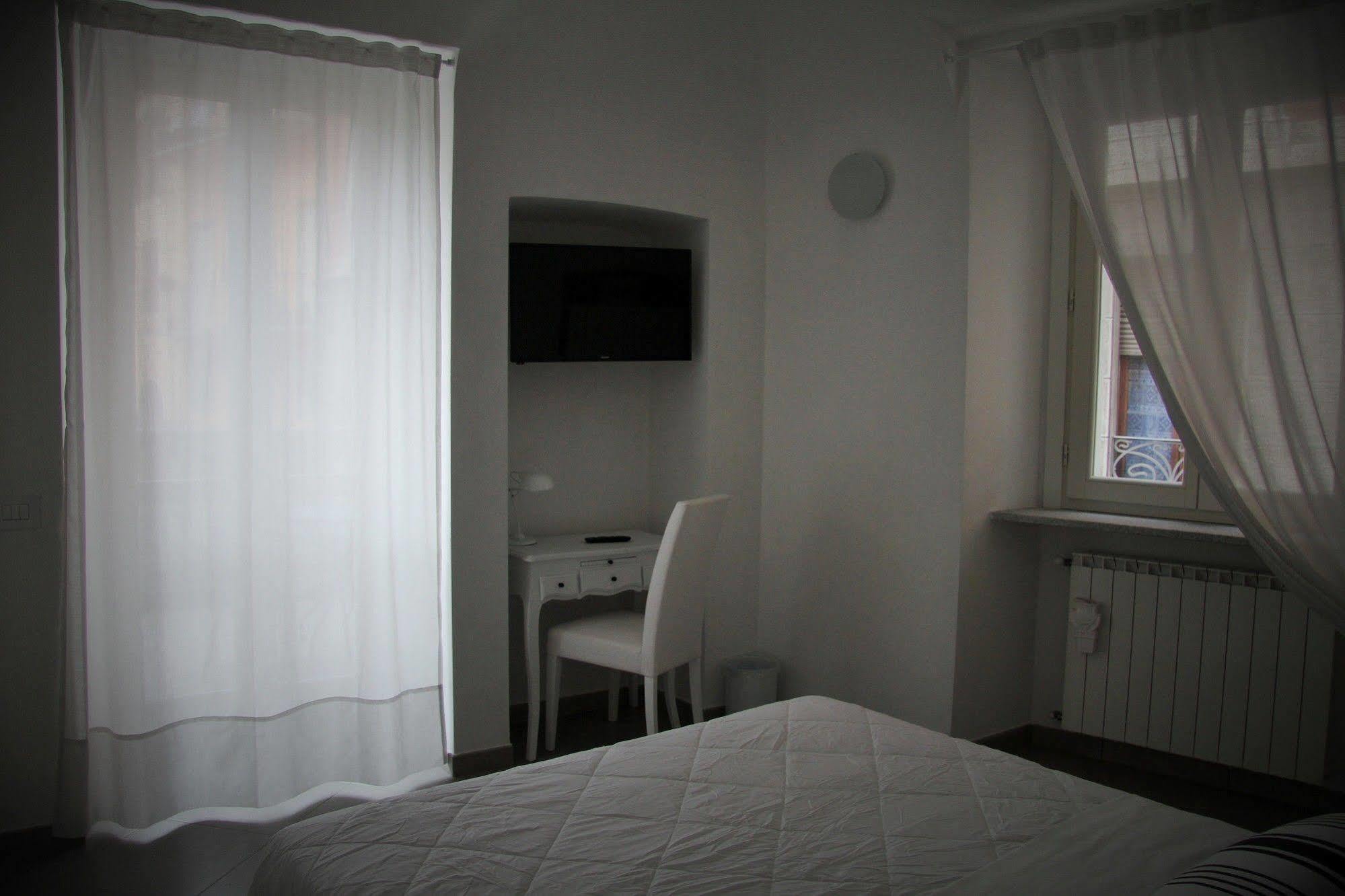 La Terrazza Vercelli Bed & Charme エクステリア 写真